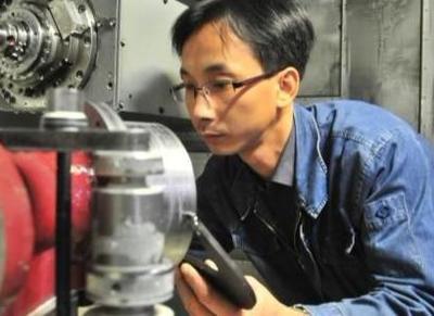 现在很多机械制造工厂招不到技术工人,你还愿意做技术工人吗?