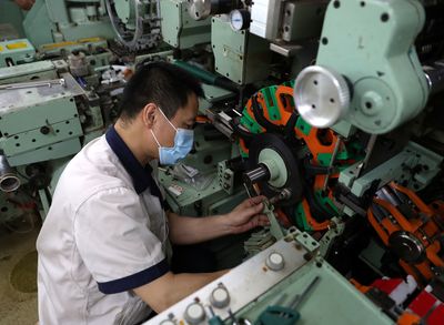 蒙昆公司加强设备管理提高生产效率