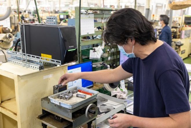 论会赚钱,苹果都卷不过它